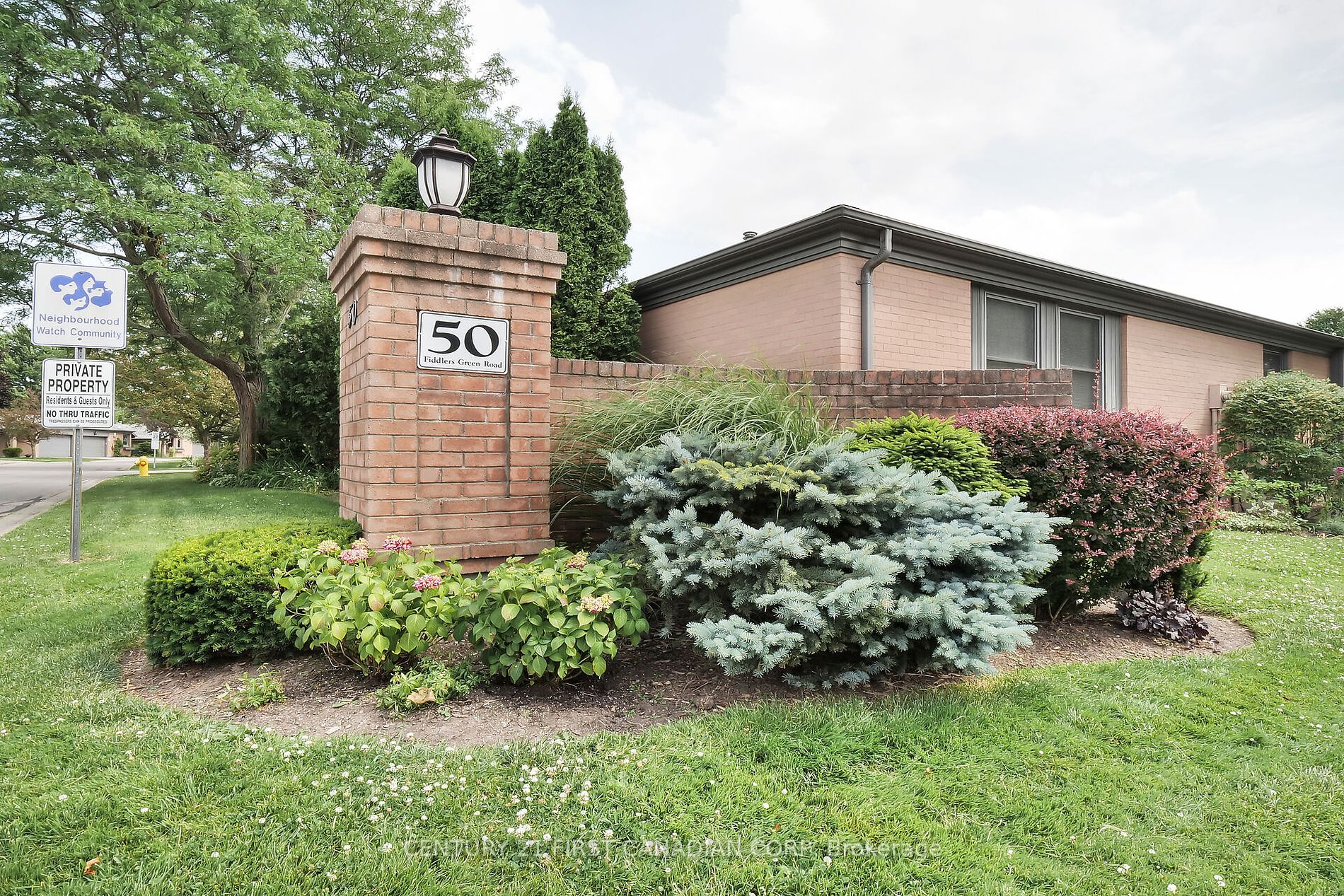 50 Fiddlers Green Rd, London ONTARIO